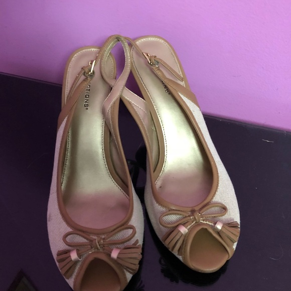 Predictions (Payless) Strappy Peeptoe - Picture 5 of 5